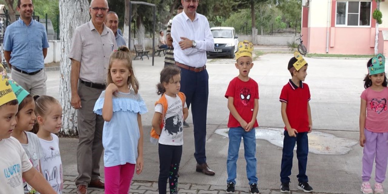 Kaymakam uyum haftasında öğrenci ve öğretmenlerle bir araya geldi