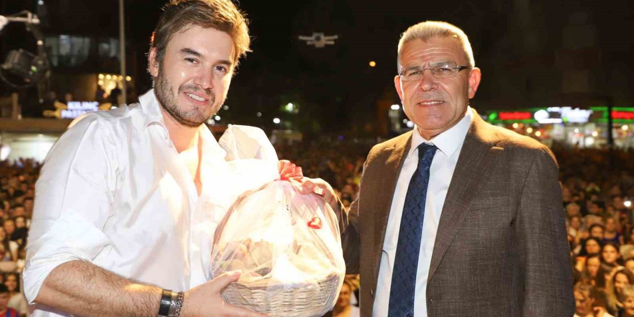 Köşk, kurtuluşunu coşkuyla kutladı