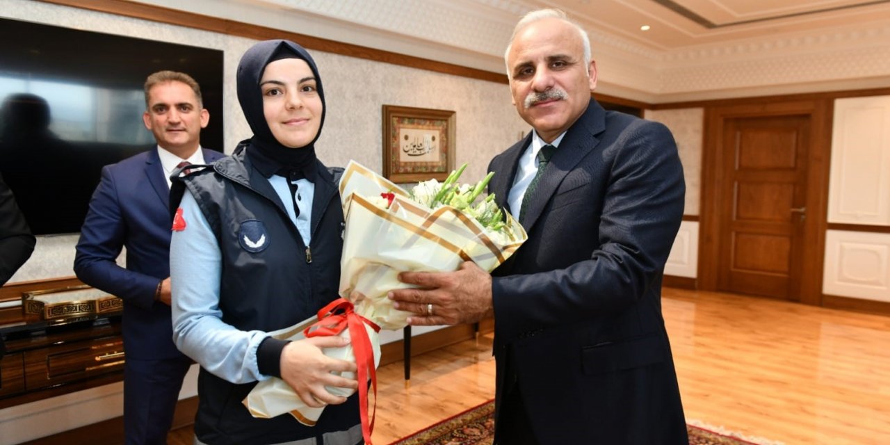 Başkan Zorluoğlu zabıta ekipleri ile bir araya geldi