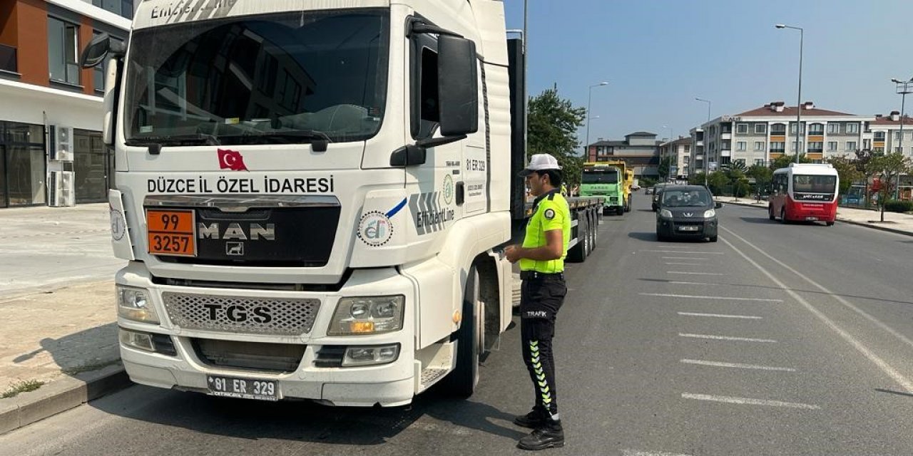 Düzce’de yasak yola giren ağır taşıtlara ceza yağdı