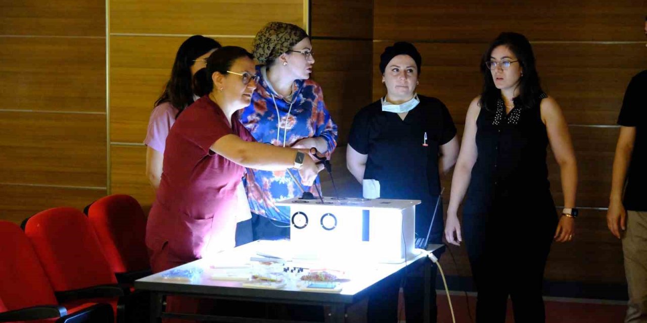 SCÜ’de Laparoskopi eğitimi verilmeye başlandı