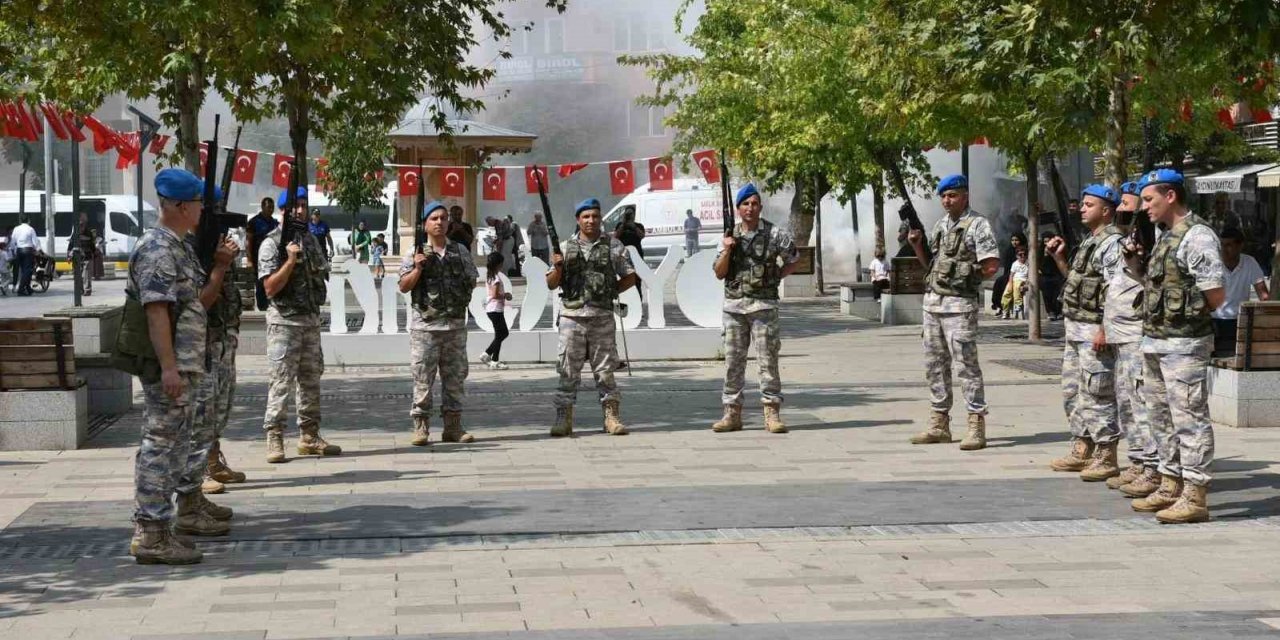 Yenişehir’in kurtuluşu canlandırıldı