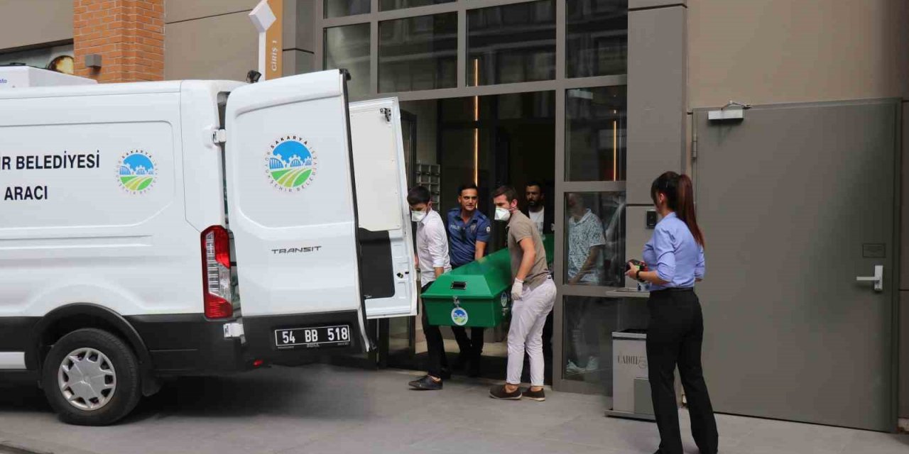 Cadde 54 AVM’de yer alan dairenin banyosunda ölü bulundu