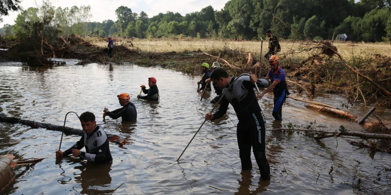 Bakan Yerlikaya: “(Kırklareli’ndeki sel) Bugün de 1 vatandaşımızın maalesef cansız bedenine ulaşıldı”