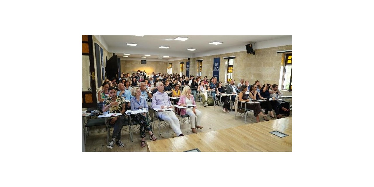 KÜN’de ’II. Uluslararası Ergenlik ve Gençlik Araştırmaları Kongresi’ başladı