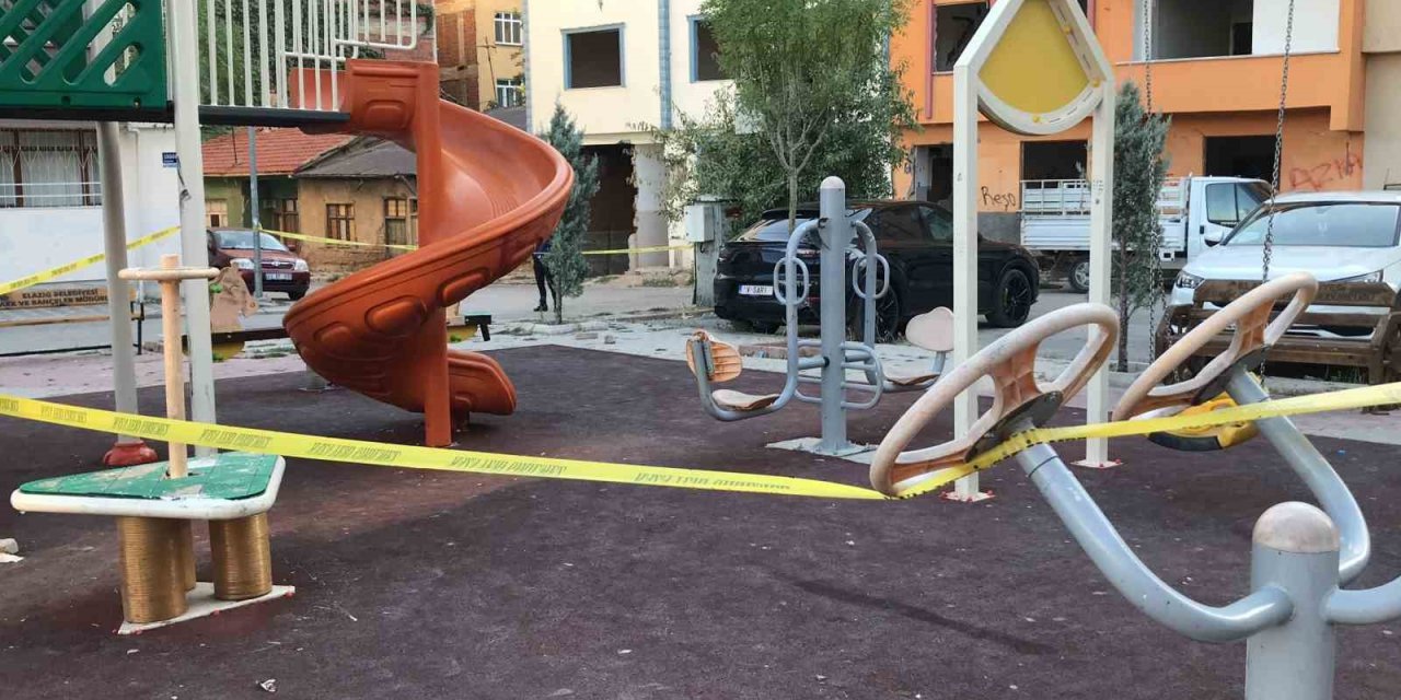 Elazığ’da çocuk oyun parkında silahlı çatışma: 2 gözaltı