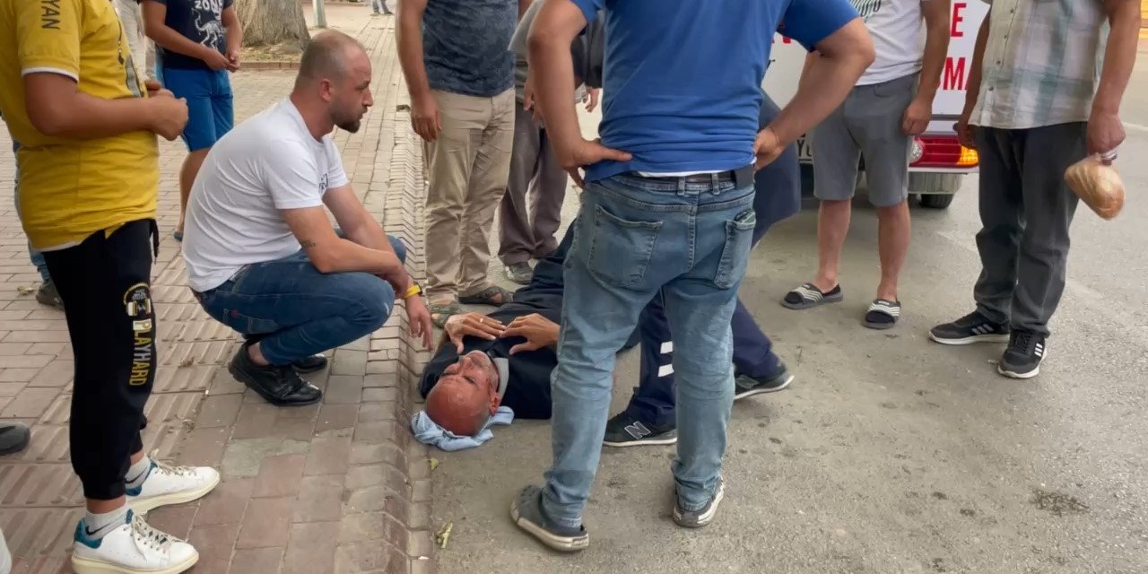 Bursa’da aniden yola çıkan kamyonet akülü bisiklete çarptı