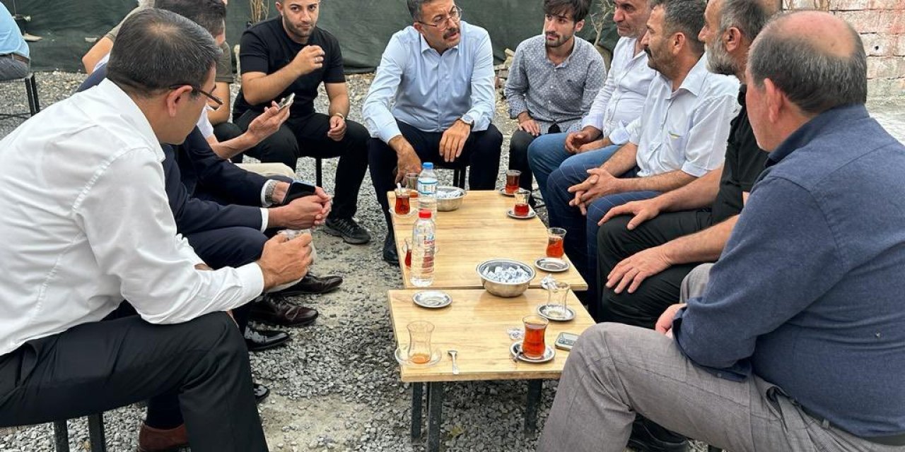 Vali Çelik, vatandaşları ziyaret ederek sorunlarını çözmeye çalışıyor