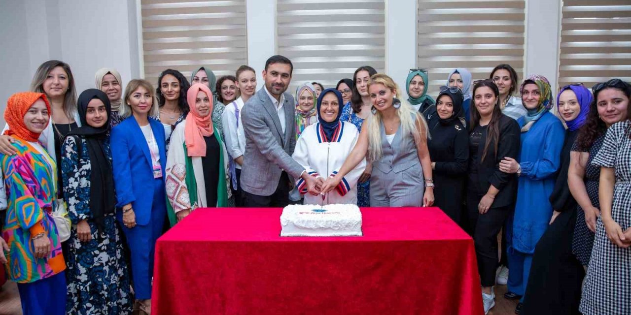 Bursa’da ’Ana Kucakları’ yeni döneme gün sayıyor