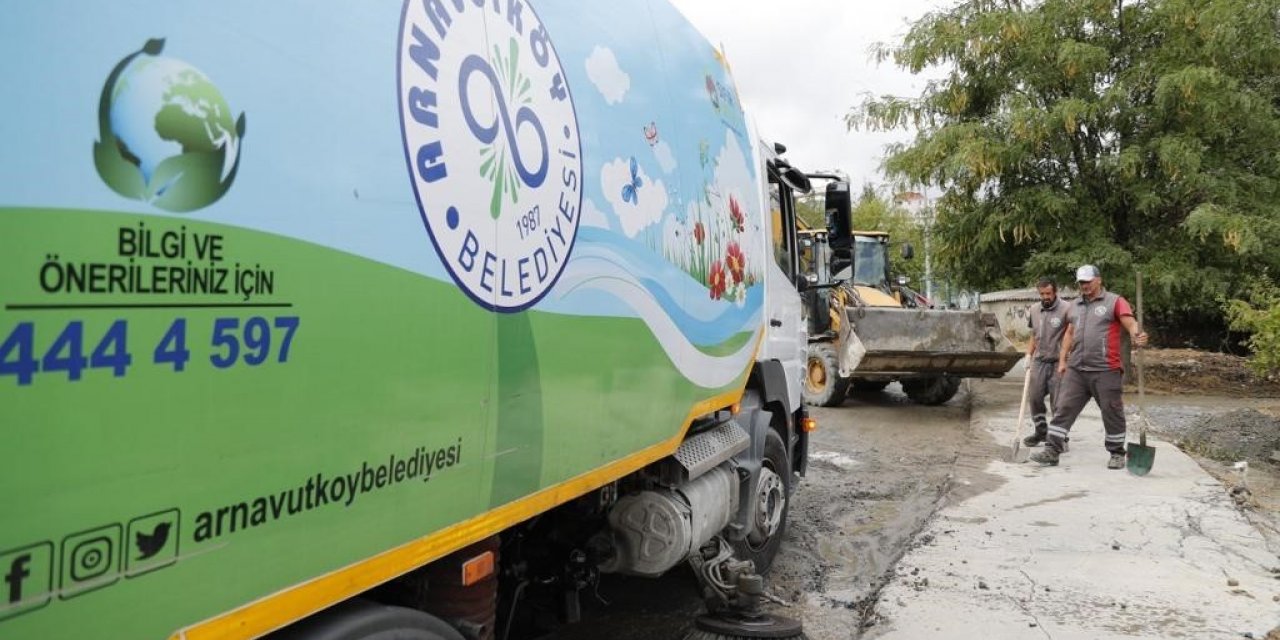 Arnavutköy Belediyesi ekipleri selde tam kadro çalıştı