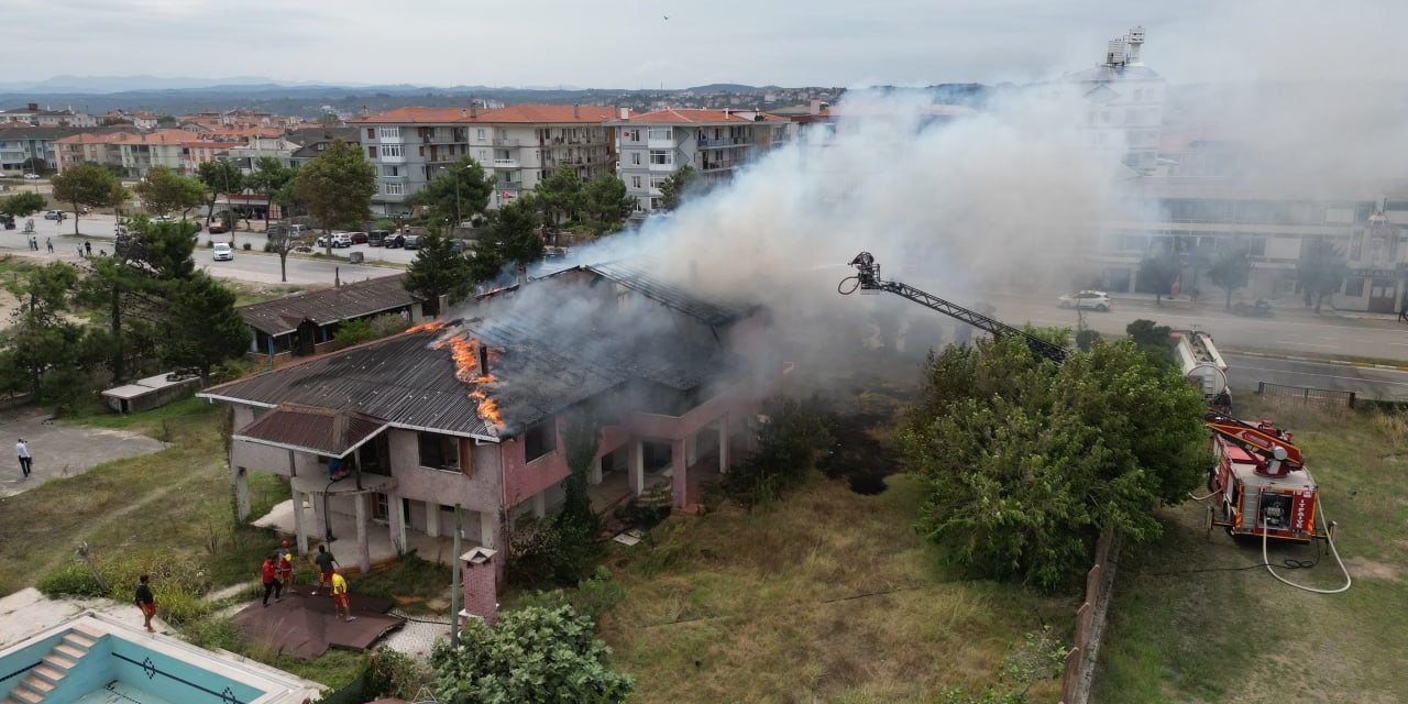 Villa alevlere teslim oldu