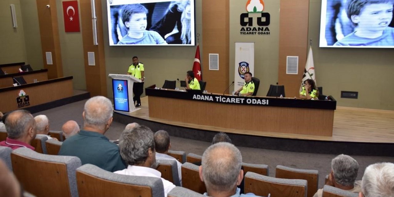 Okul servis şoförlerine trafik eğitim semineri verildi