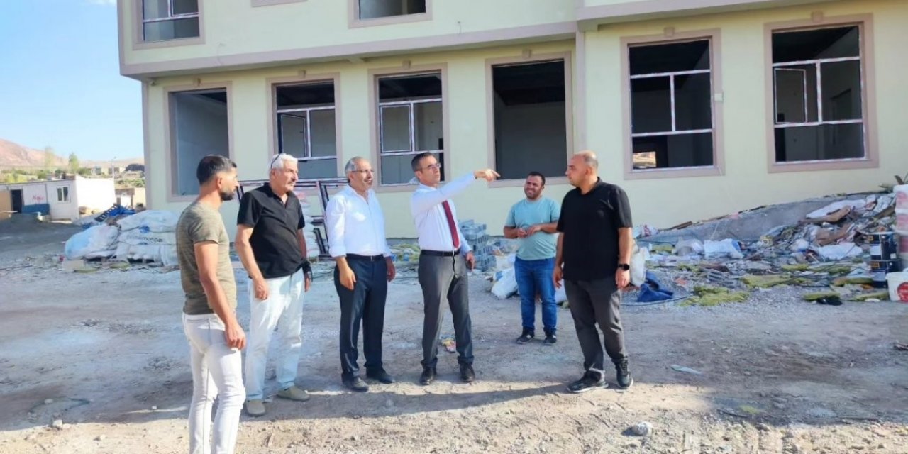 Ağrı Gençlik ve Spor İl Müdürü Din, Doğubayazıt’taki yatırımları inceledi