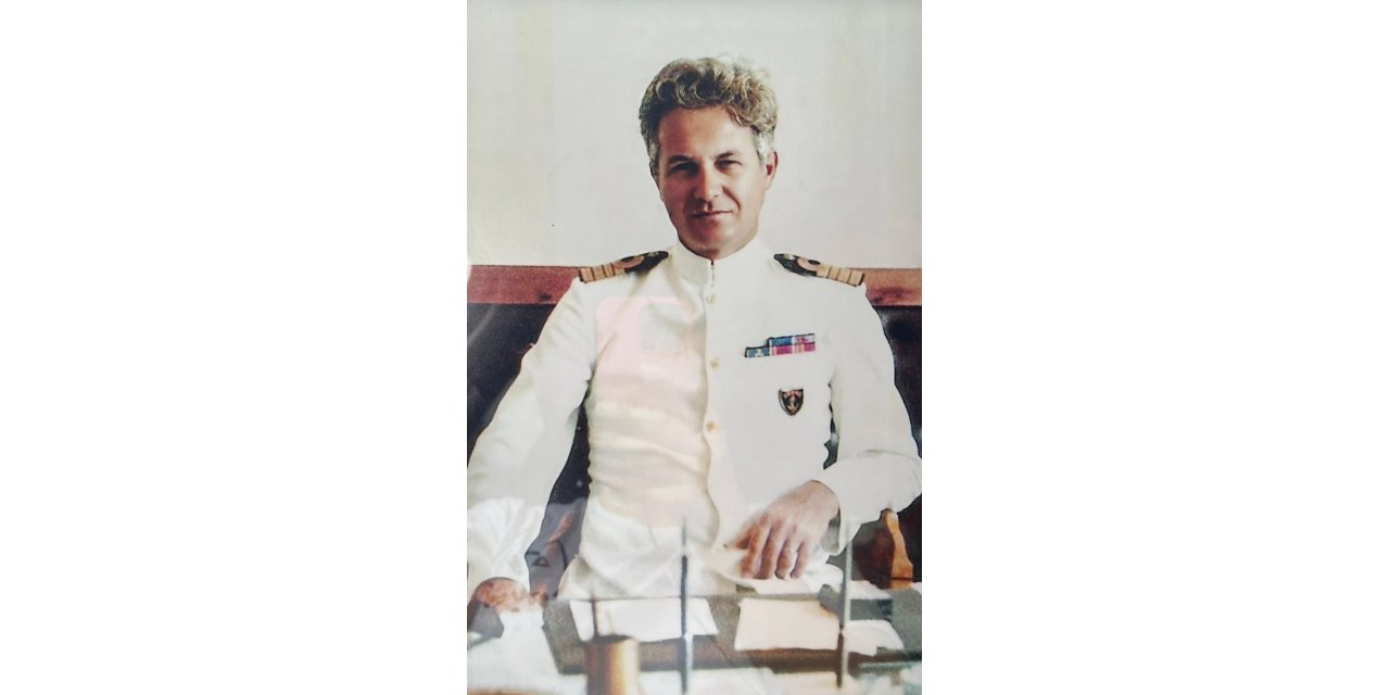 Emekli albay evinde ölü bulundu