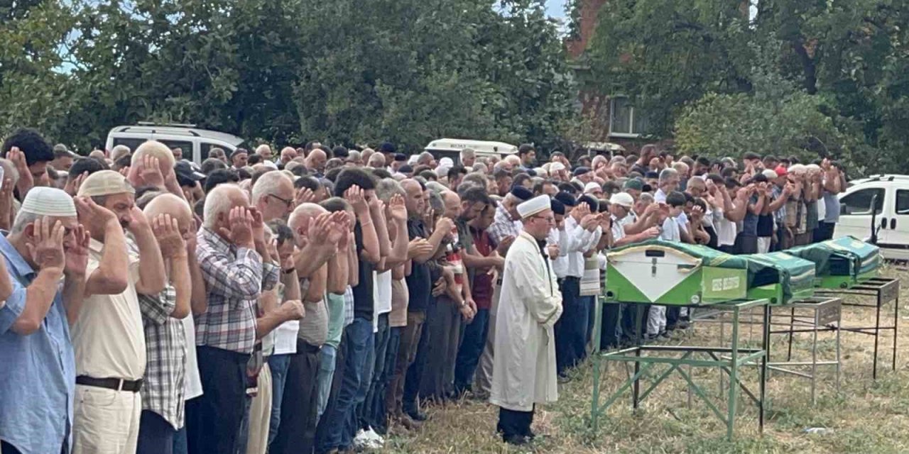 Ordu’daki kazada hayatını kaybeden 3 kişi toprağa verildi