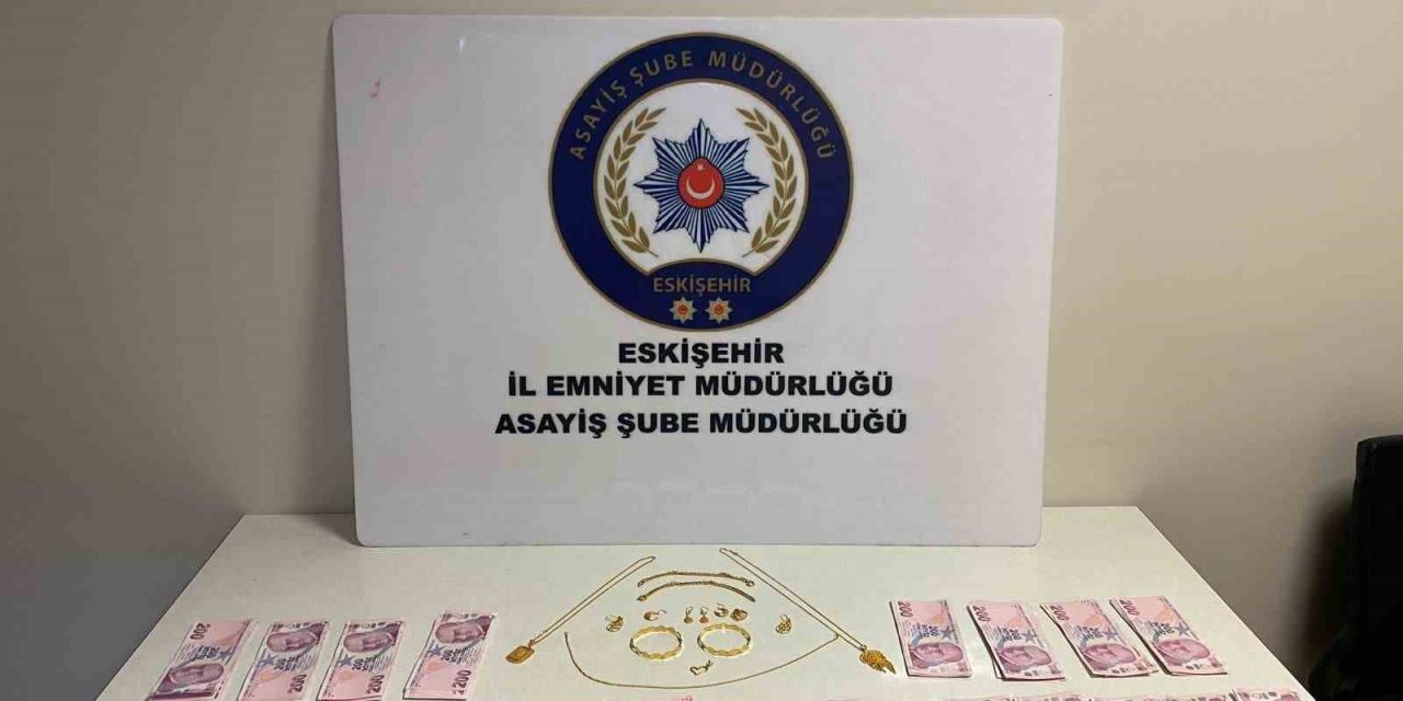 Eskişehir’de 2 telefon dolandırıcısı tutuklandı