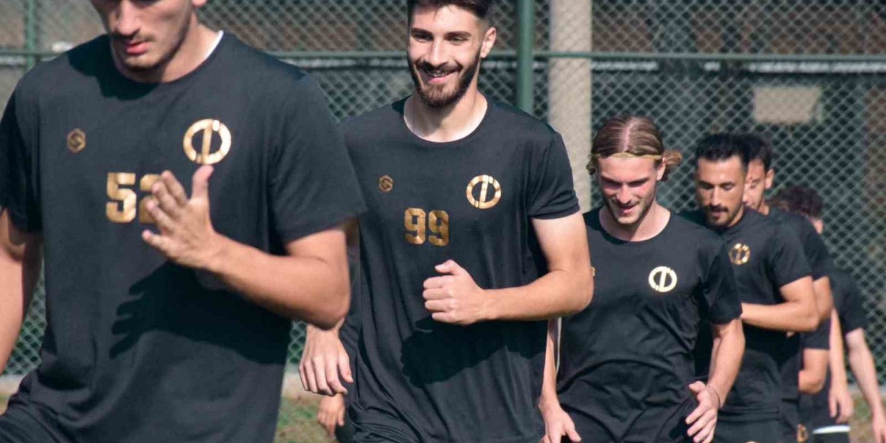 Anadolu Üniversitesi TFF 3. Lig’in ilk maçı için Sapanca’da