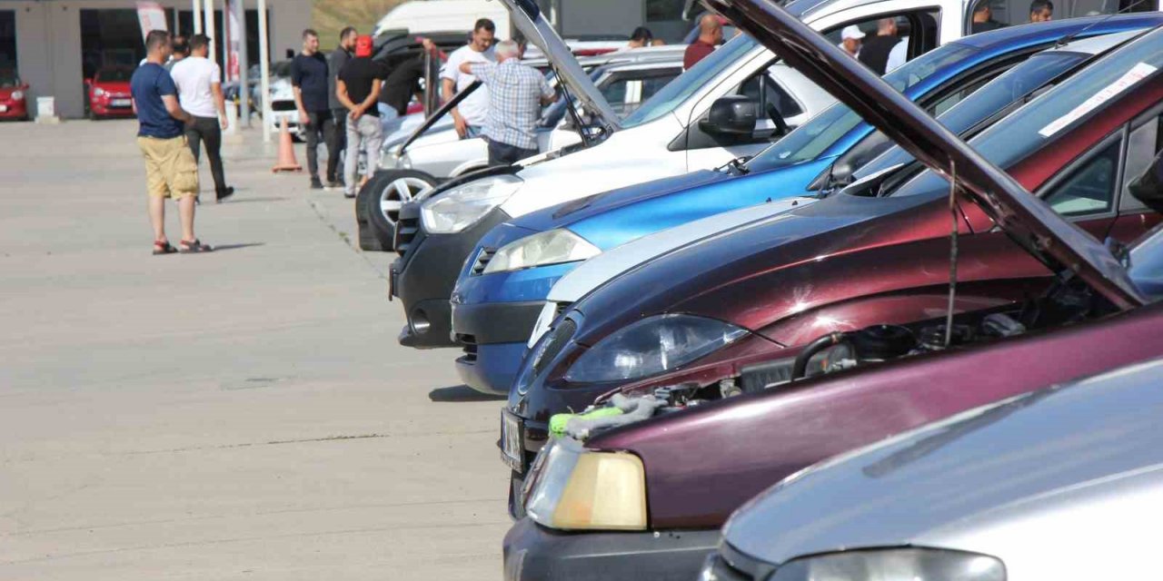 2. El Oto Pazarında Kredi Engeli Kalkıyor! ‘16 Yaş ve Üzeri’ Devrimi