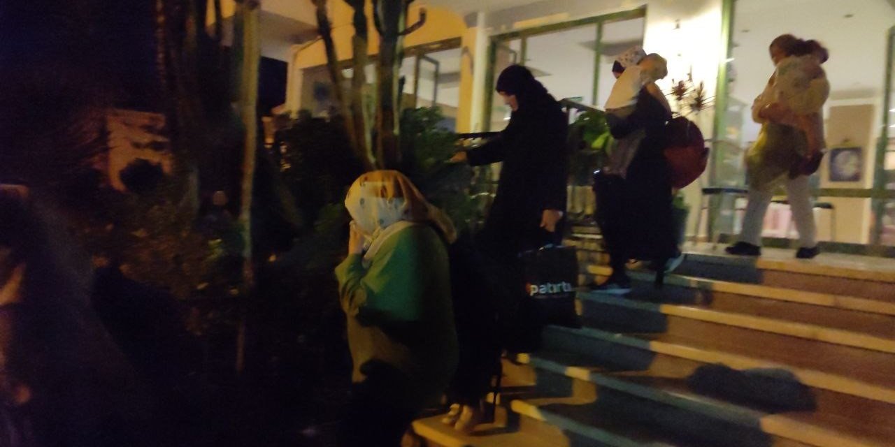 Marmaris’te bir apart otelde  32 düzensiz göçmen yakalandı