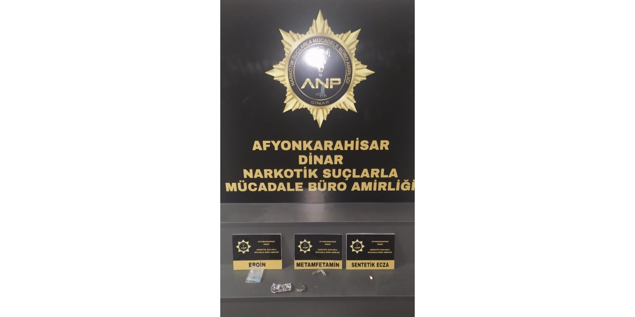 Uyuşturucu baskınında yakalanan 5 kişiden ikisi tutuklandı