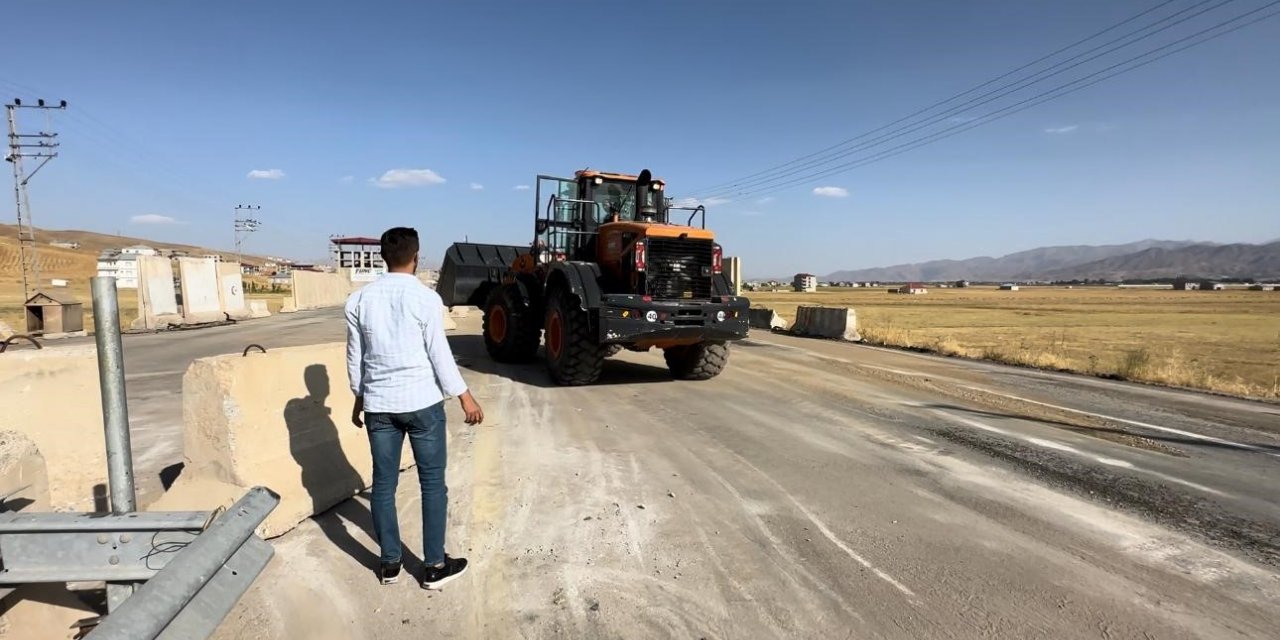 Yüksekova girişindeki polis kontrol noktası taşındı