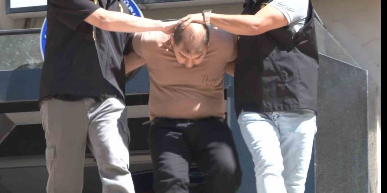 Çocuk kavgasında komşusunu bıçaklayan şahıs adliyeye sevk edildi