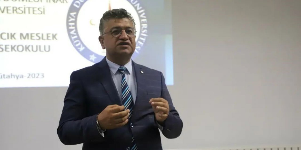 Rektör Kızıltoprak: "Ders içerikleri kaliteli ve güncel olmak zorunda”