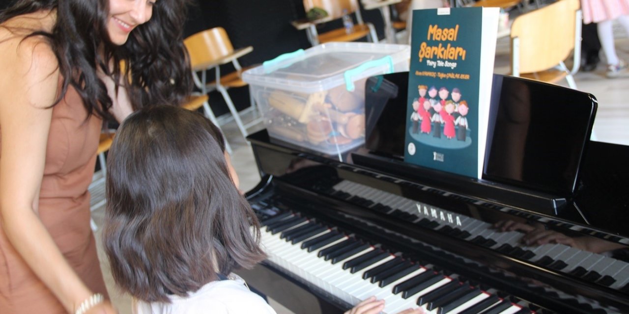 El sanatları atölyesinde çocuklar doyasıya eğlendi