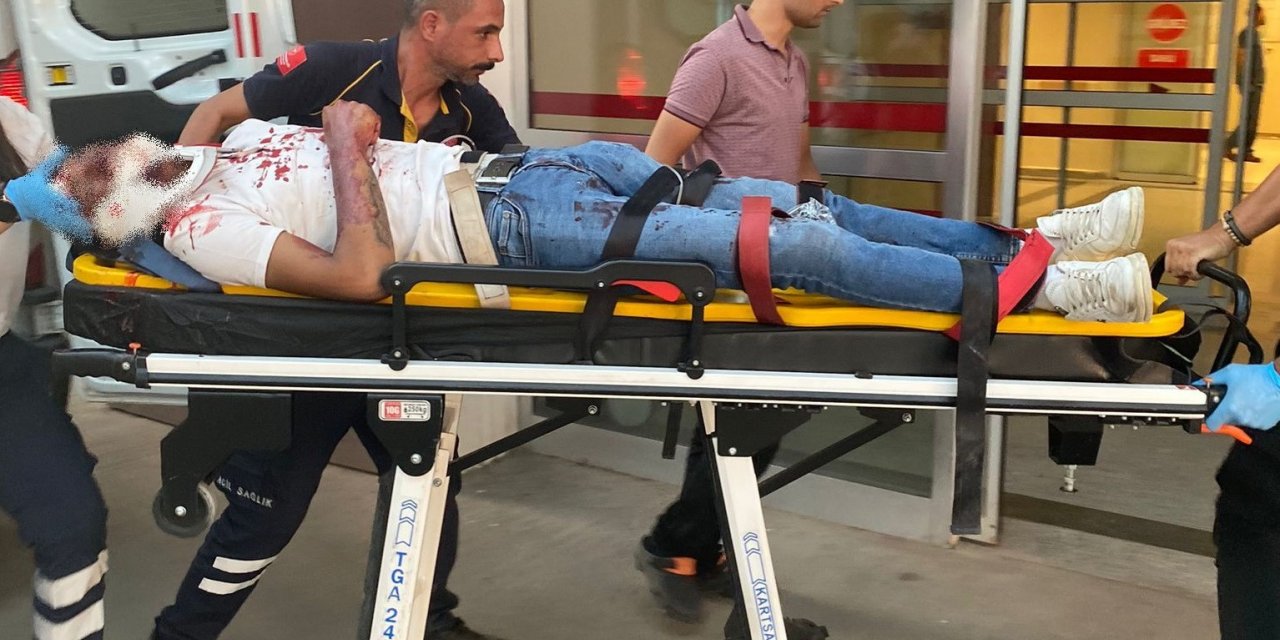 Motosiklet devrildi: 2 yaralı