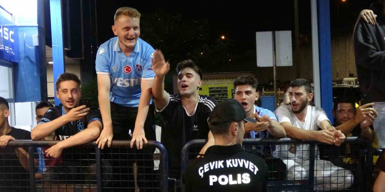 Trabzonspor’un yeni transferi Paul Onuachu, Trabzon’a geldi