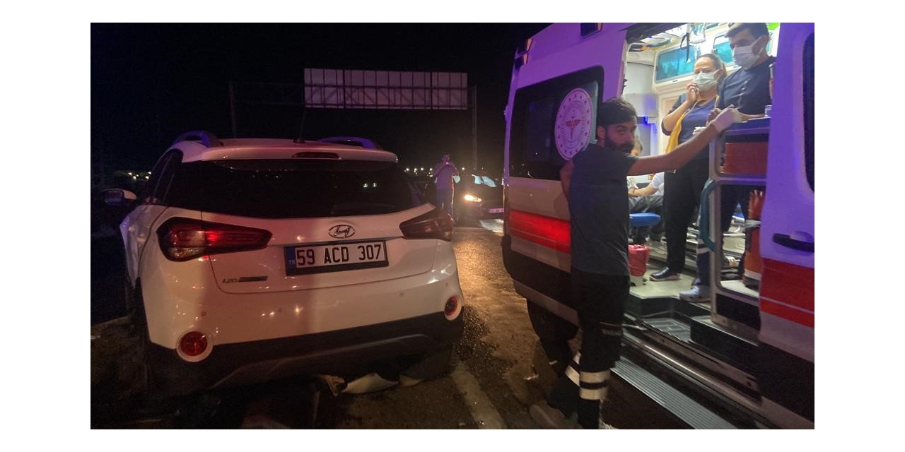 Tekirdağ’da iki araç kafa kafaya çarpıştı: 2’si çocuk 4 yaralı