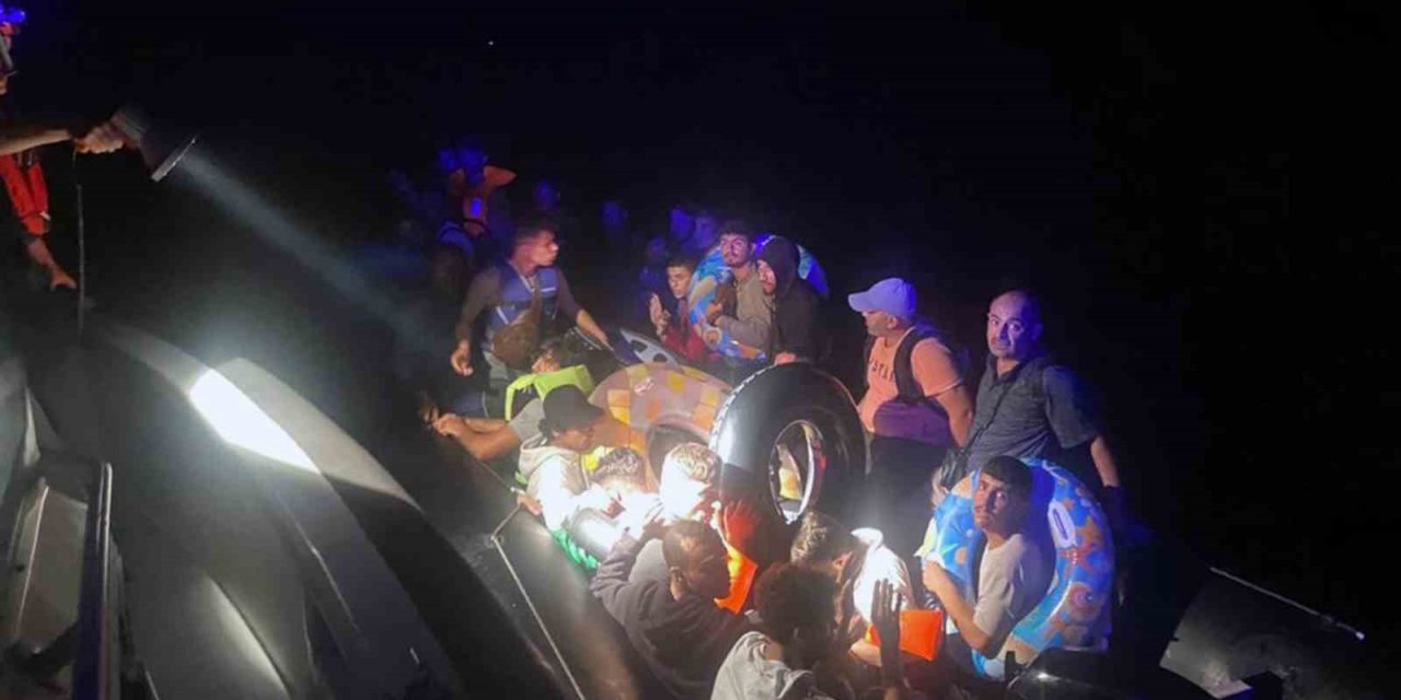 Datça’da 31 düzensiz göçmen kurtarıldı