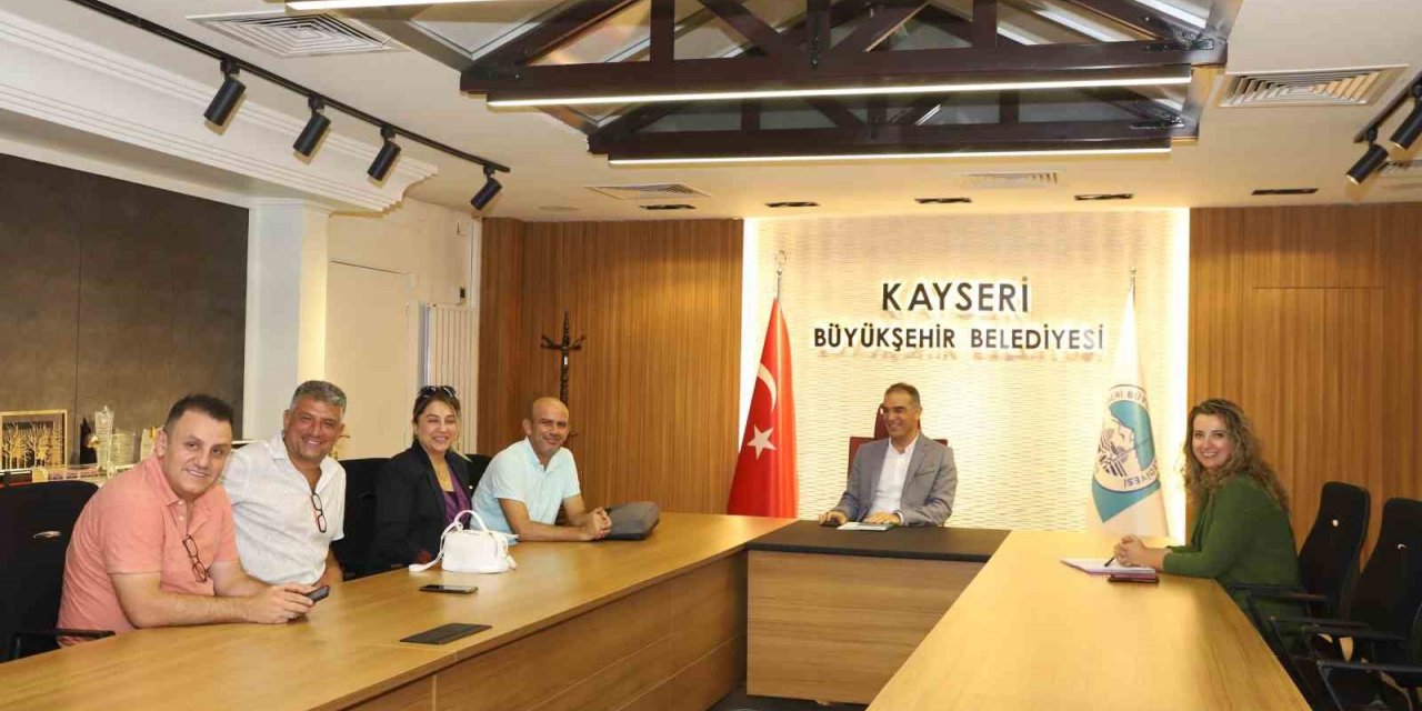 Büyükşehir belediyesi ile Jeoloji mühendisleri istişare yaptı