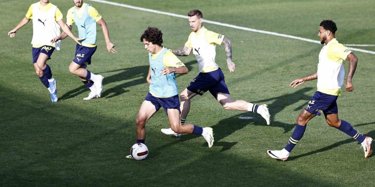 Fenerbahçe, Antalyaspor maçı hazırlıklarını sürdürdü