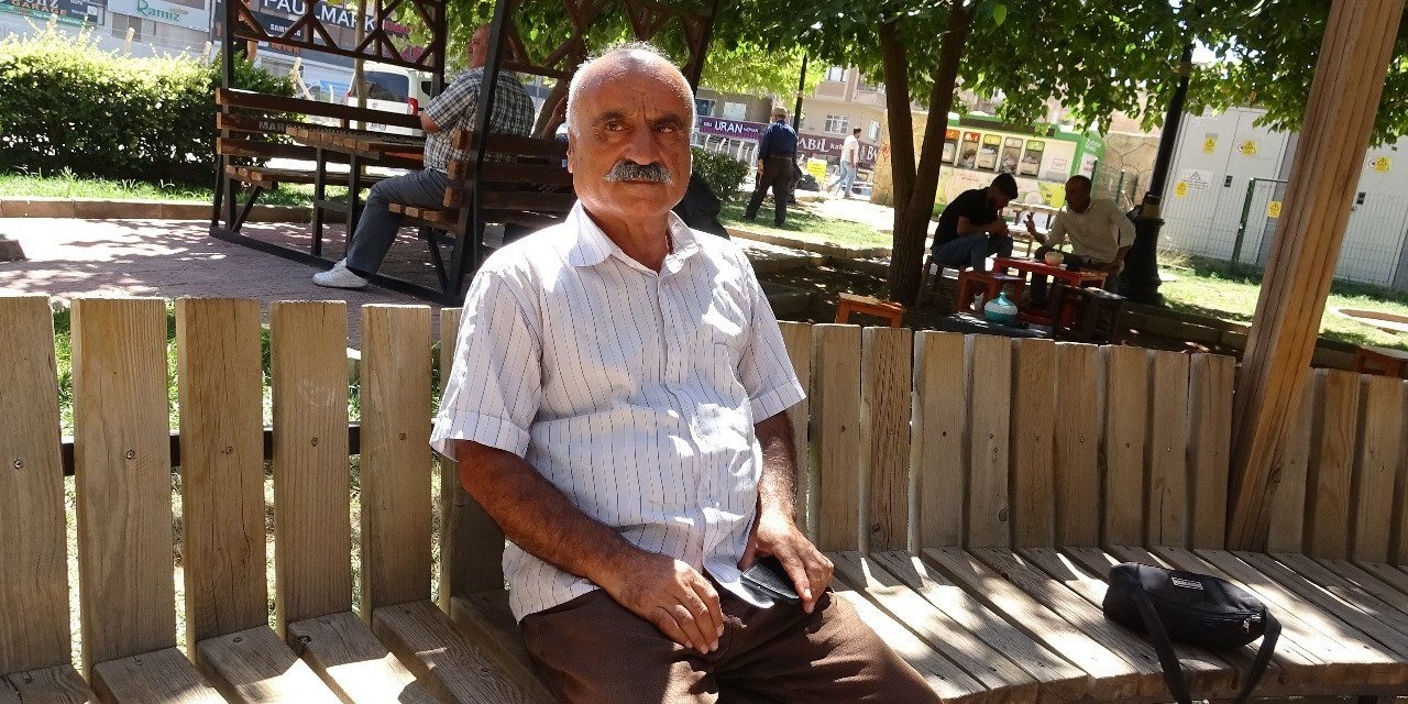 12 Eylül mağduru gazeteci Mehmet Emin Karakulak, darbede yaşadıklarını anlattı