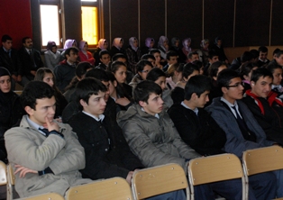 Sarayönü'nde 559 Çocuğa 77 Bin Lira Şartlı Yardım