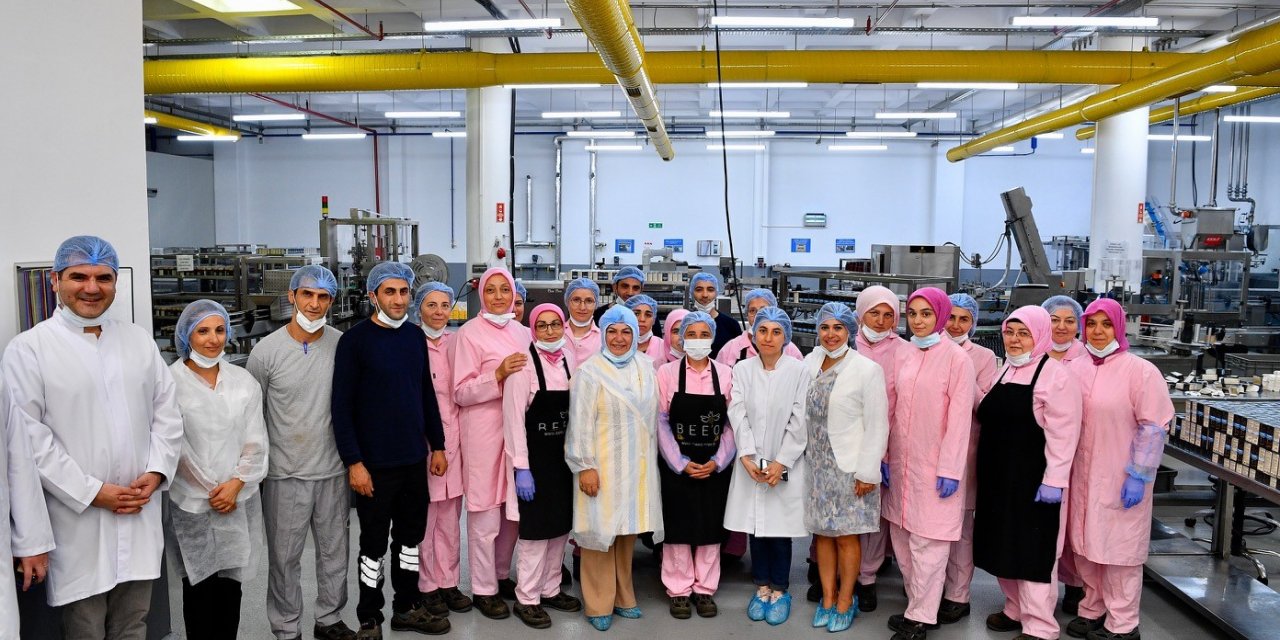 Başkan Döğücü, propolis üretim ve AR-GE merkezini inceledi