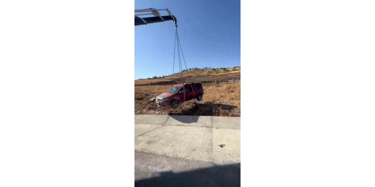 Siirt’te otomobil takla attı: 2 yaralı