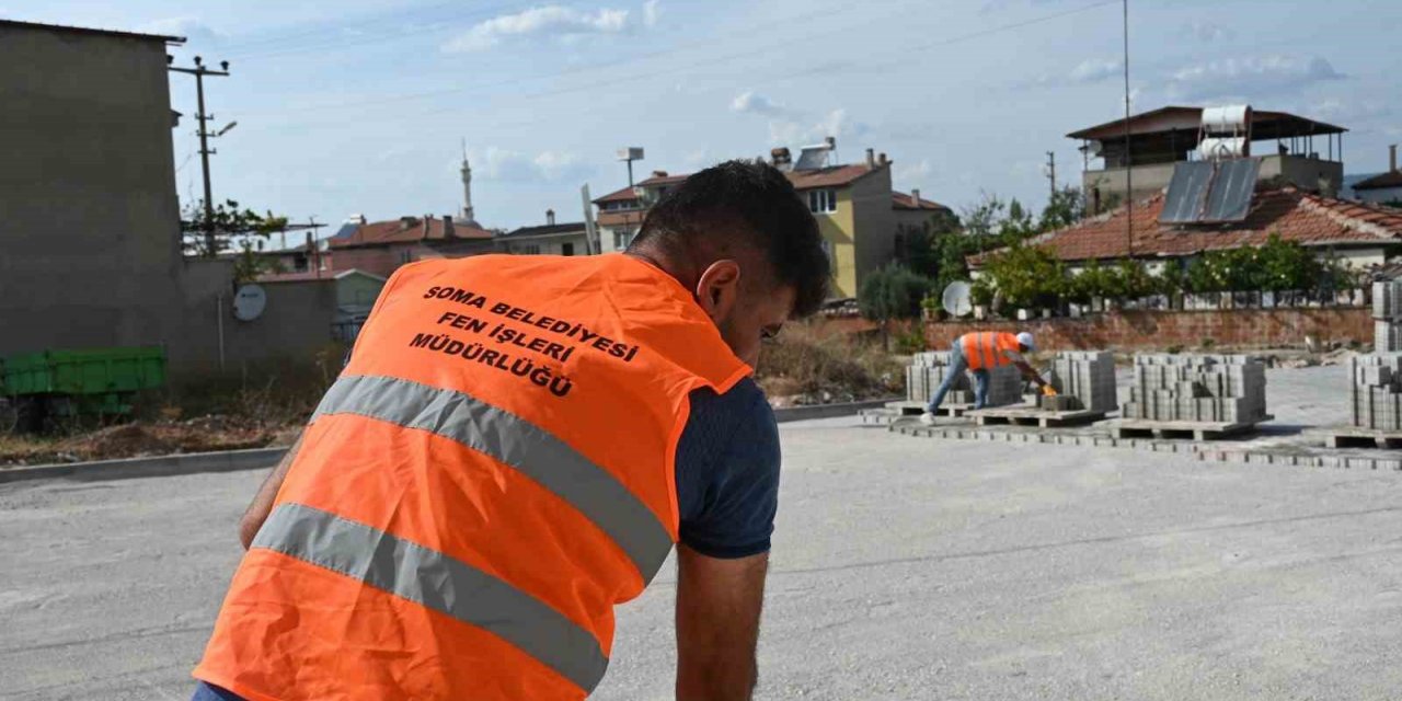 Soma Belediyesi Fen İşleri ekipleri tam kapasiteyle sahada