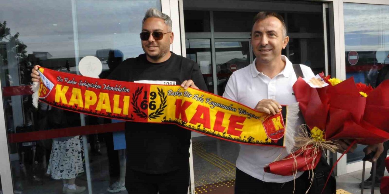 Kayserispor’un yeni Teknik Direktörü Recep Uçar, Kayseri’ye geldi