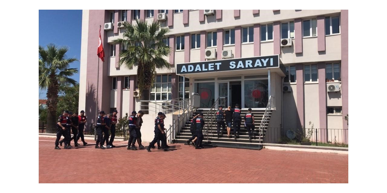 Korsan taksilerle göçmen kaçaklığı operasyonunda 6 tutuklama