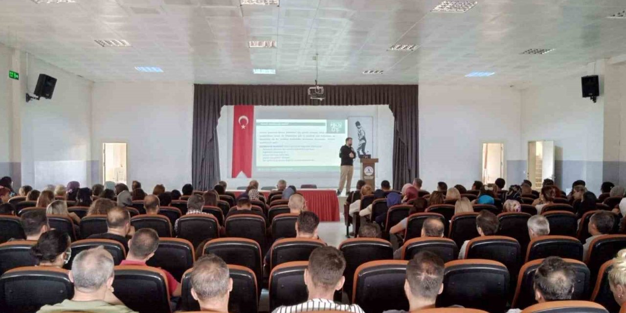 “En İyi Narkotik Polis Anne” projesi kapsamında öğretmenlere eğitim verildi