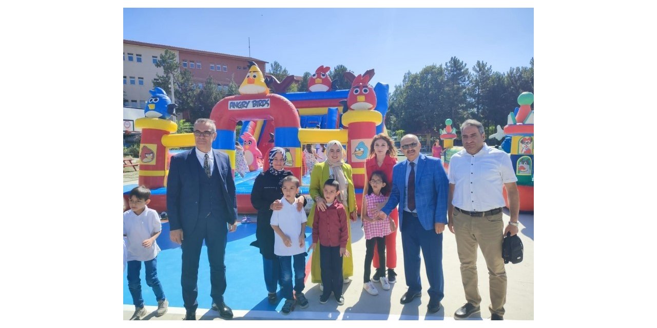 Gediz’de 7 bin 104 öğrenci için ders zili çaldı