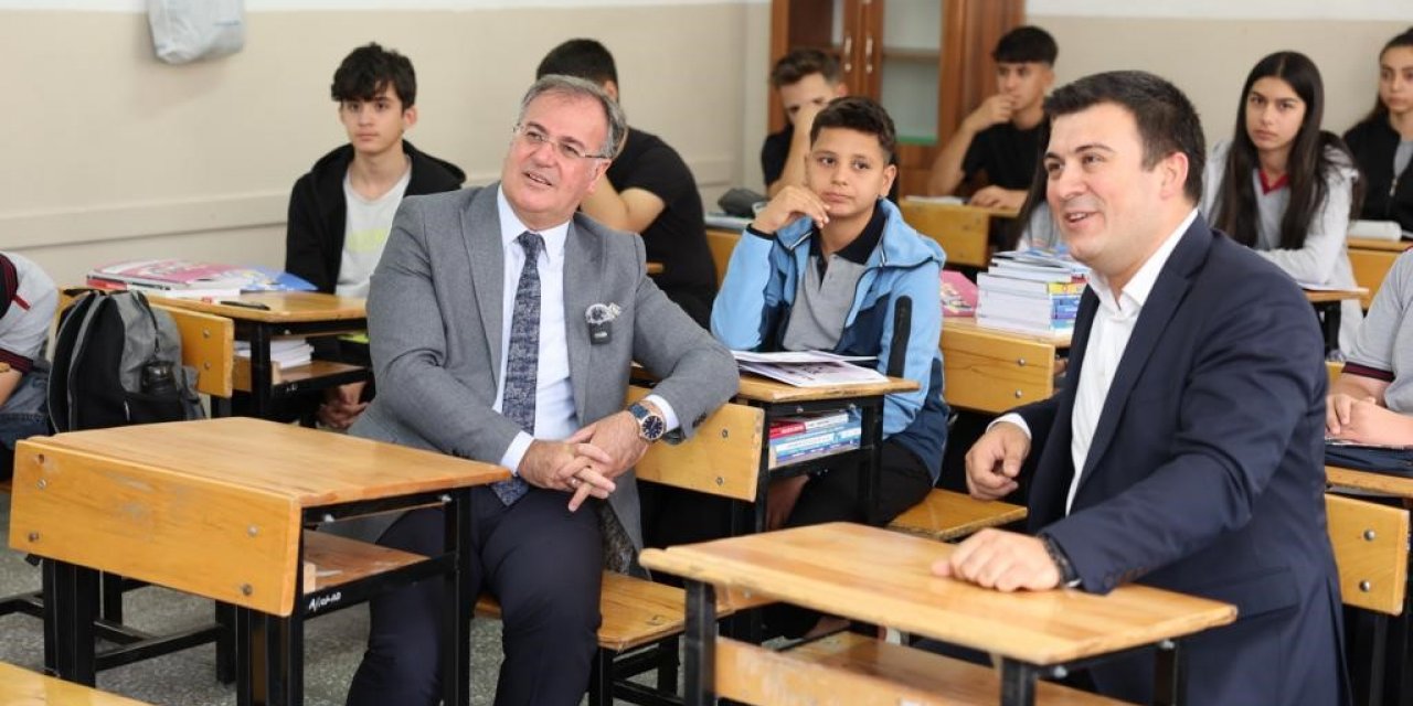 Başkan Özdoğan, öğrencileri ziyaret etti