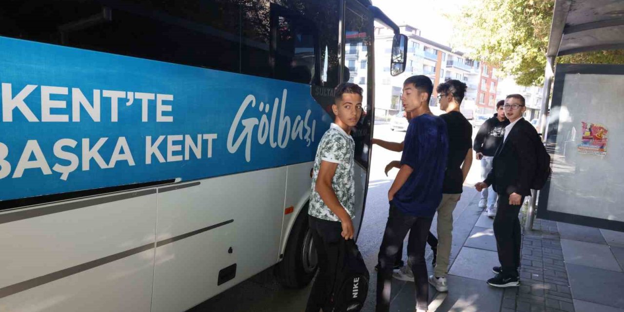 Gölbaşı Belediyesi’nden öğrencilere servis desteği