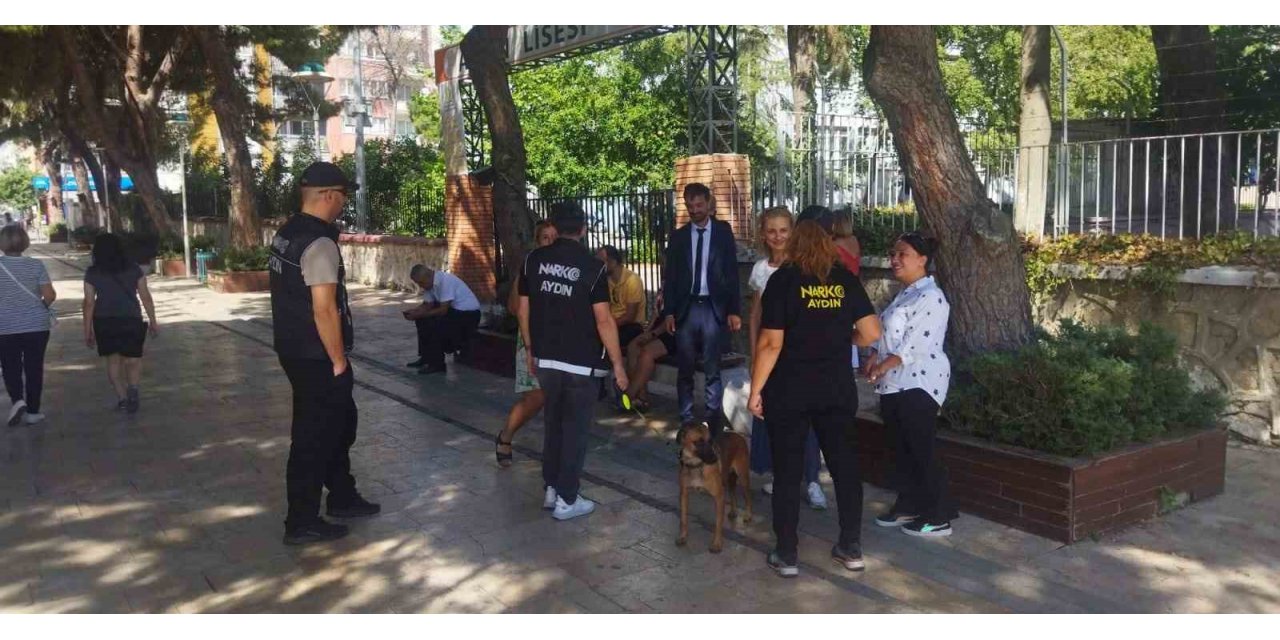 Aydın’da vatandaş bilgileniyor, uyuşturucuya geçit verilmiyor