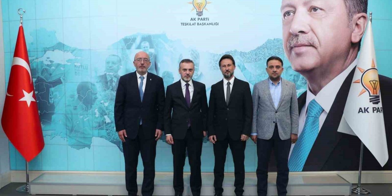 Gediz AK Parti İlçe Başkanı Osman Yımaz oldu