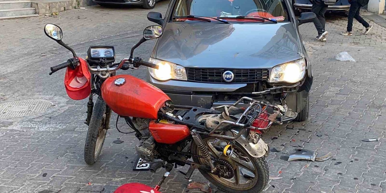 Edirne’de otomobille motosiklet çarpıştı: 1 yaralı