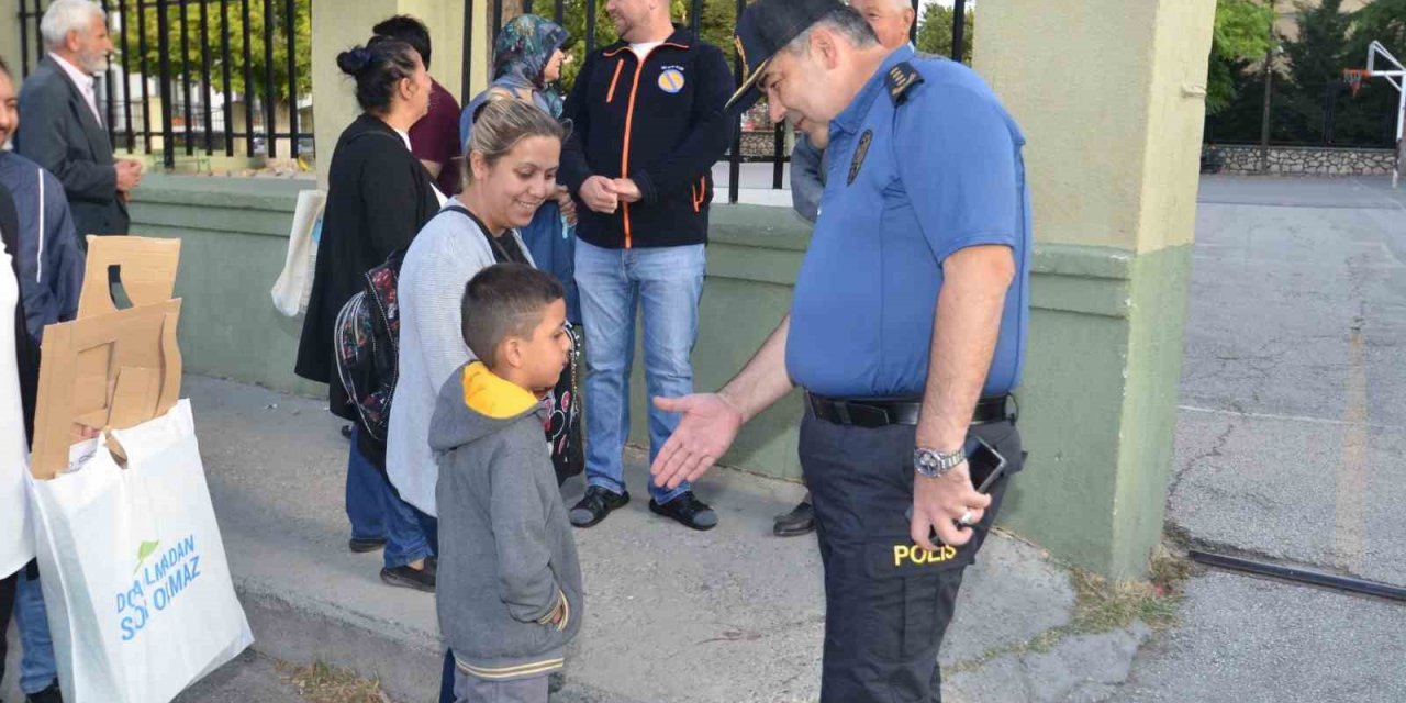 Emniyet Müdürü Karaburun, öğrenci ve velilerle bir araya geldi