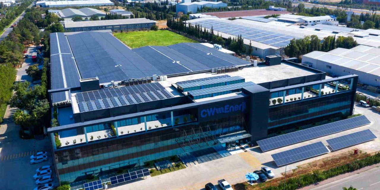 CW Enerjiden 7 bin 500 kWe kapasiteli GES sözleşmesi